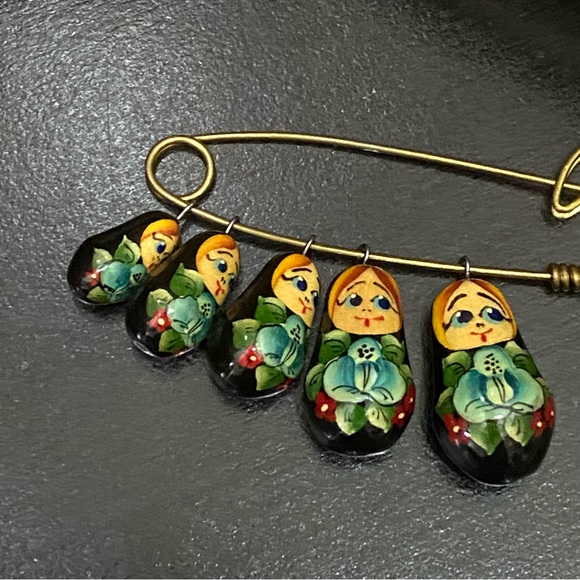 Vintage Nesting Doll Russian Doll Brooch Pin - Picture 3 of 9